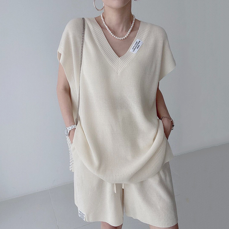 Short Linen Drawstring - 여성 투피스 니트 세트 반팔 브이넥